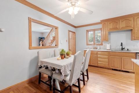 25 Devonshire Dr, Billerica, MA 01821 photo 9