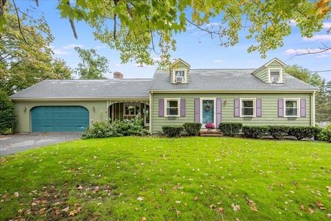 4 Seneca Dr, Danvers, MA 01923 photo 2
