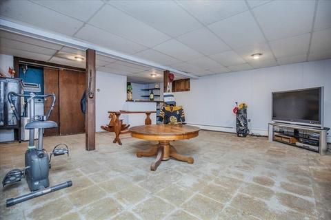 4 Seneca Dr, Danvers, MA 01923 photo 24