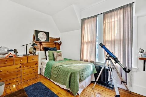 39 Abbott St, Lawrence, MA 01843 photo 14