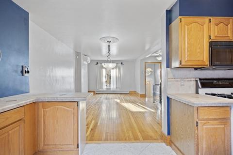 770 E 6th St, Boston, MA 02127 photo 2