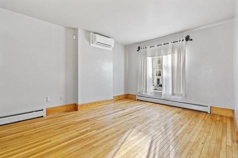 770 E 6th St, Boston, MA 02127 photo 5
