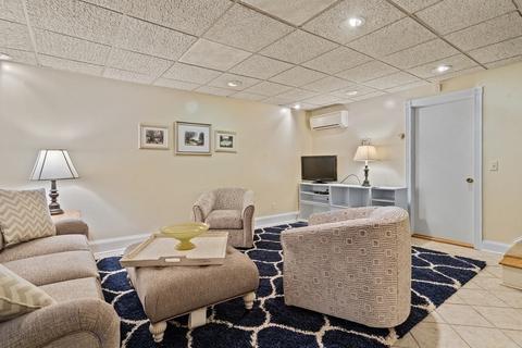 770 E 6th St, Boston, MA 02127 photo 15