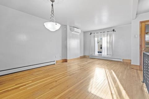 770 E 6th St, Boston, MA 02127 photo 6