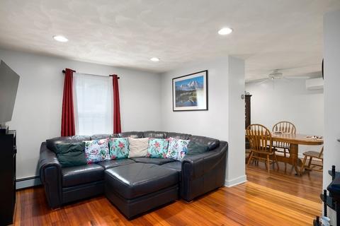 102 Orange St, Reading, MA 01867 photo 6