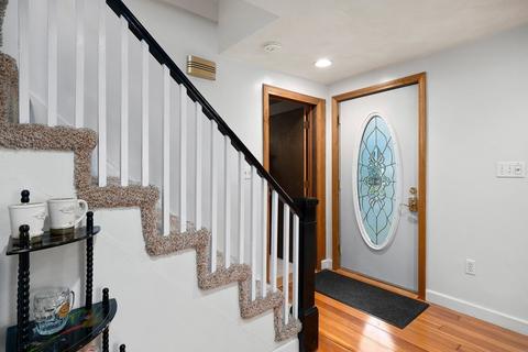 102 Orange St, Reading, MA 01867 photo 8