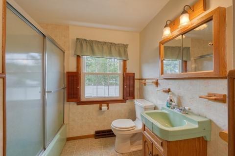 3 Daniel Dr, Chicopee, MA 01013 photo 6