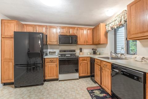 14 Deer Path #1, Maynard, MA 01754 photo 9