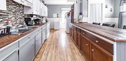 1023 Sumner Ave, Springfield, MA 01118 photo 4