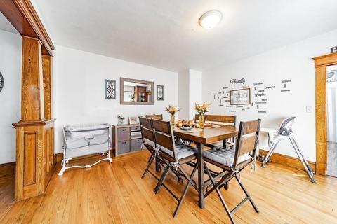 1023 Sumner Ave, Springfield, MA 01118 photo 8