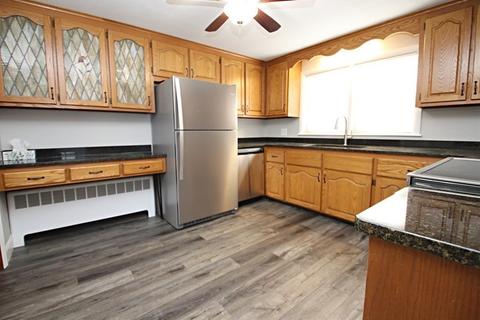 10 Third St, Saugus, MA 01906 photo 4