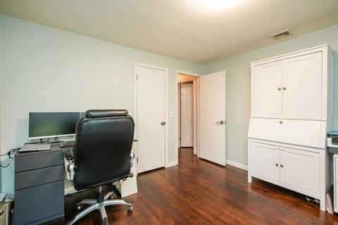 148 Glenoak Dr, Springfield, MA 01129 photo 21