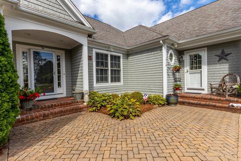 51 Taurus Dr, Mashpee, MA 02649 photo 3