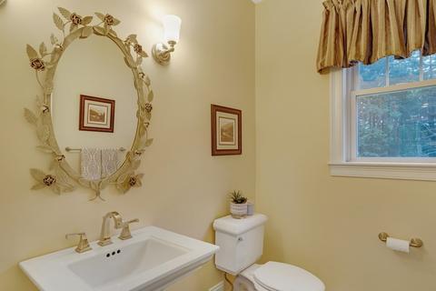1065 South St, Needham, MA 02492 photo 15