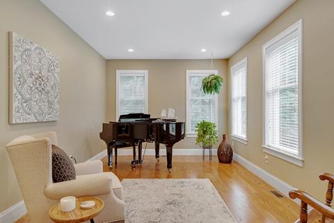 1065 South St, Needham, MA 02492 photo 14