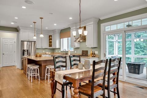 1065 South St, Needham, MA 02492 photo 7
