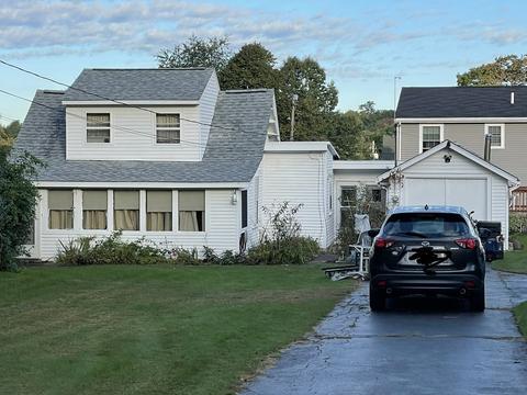 2 Garfield Ave, Danvers, MA 01923 photo 1