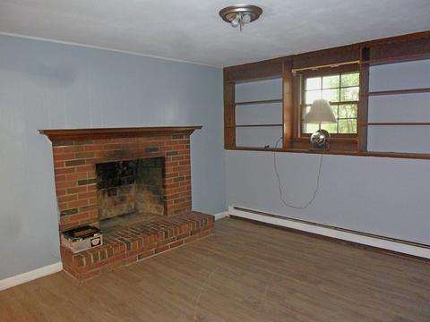 132 Plain St, Easthampton, MA 01027 photo 13
