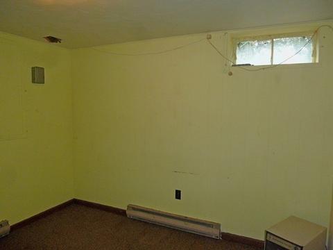 132 Plain St, Easthampton, MA 01027 photo 15
