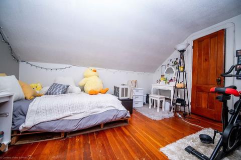 427 Hope St, Fall River, MA 02721 photo 18