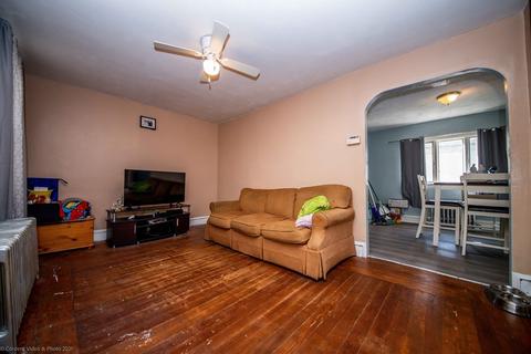 427 Hope St, Fall River, MA 02721 photo 8