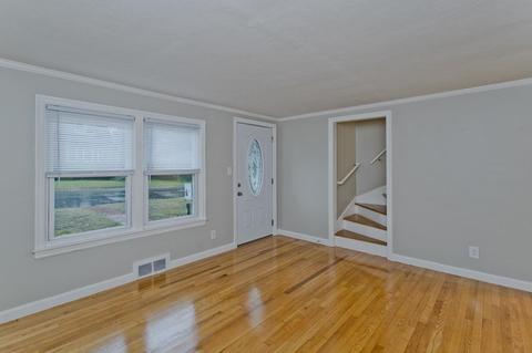 228 Shawmut St, Springfield, MA 01108 photo 17