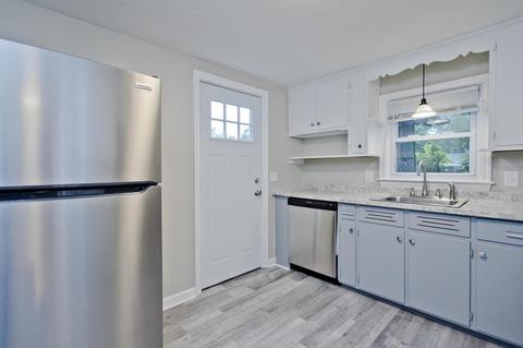 228 Shawmut St, Springfield, MA 01108 photo 7