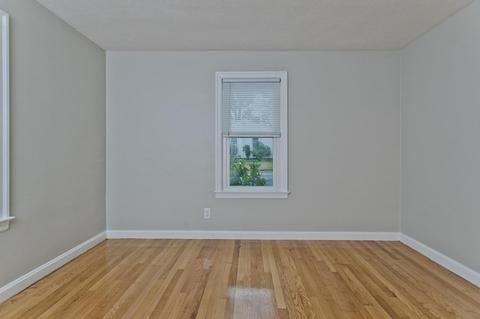 228 Shawmut St, Springfield, MA 01108 photo 24