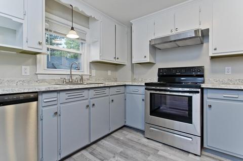 228 Shawmut St, Springfield, MA 01108 photo 4