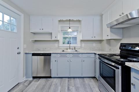 228 Shawmut St, Springfield, MA 01108 photo 3