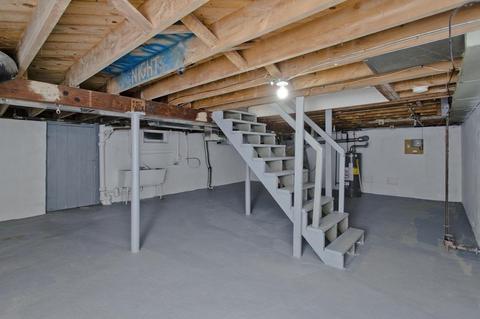 228 Shawmut St, Springfield, MA 01108 photo 33