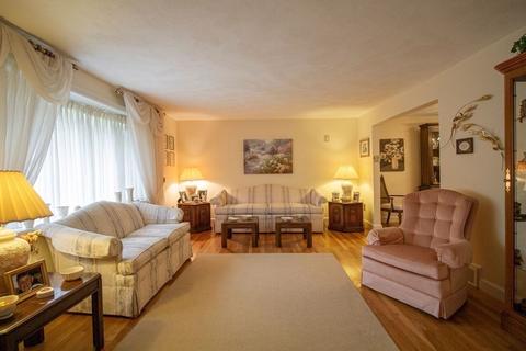 5 Palmer Dr, Canton, MA 02021 photo 5
