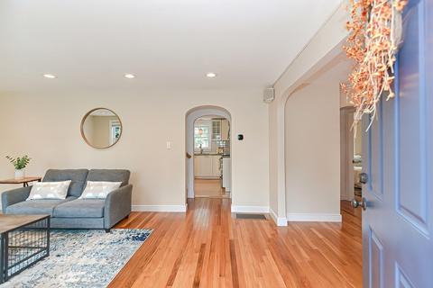 301 William St, Stoneham, MA 02180 photo 2