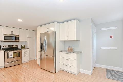 301 William St, Stoneham, MA 02180 photo 14