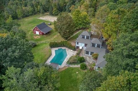 44 Rowell Rd, Brentwood, NH 03833 photo 1