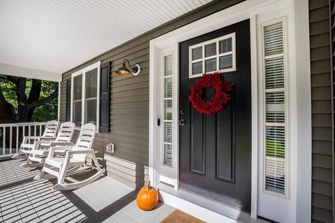82 Winter St, Walpole, MA 02081 photo 4
