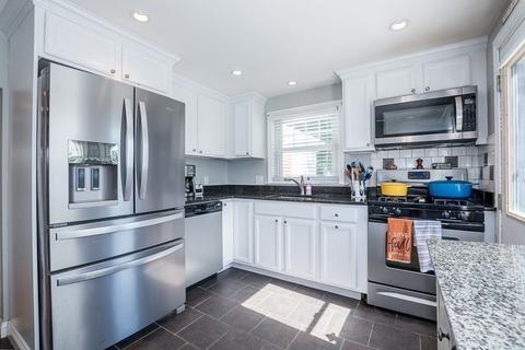 23 Oak Tree Rd, Dedham, MA 02026 photo 9