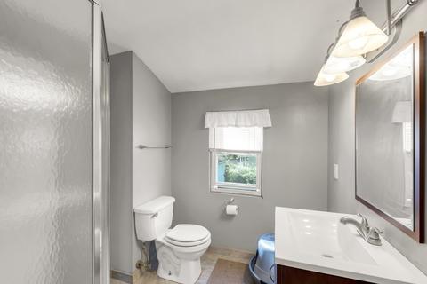 74 Bernard, Springfield, MA 01109 photo 21