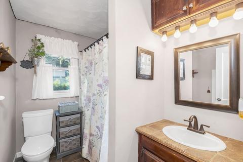 74 Bernard, Springfield, MA 01109 photo 20