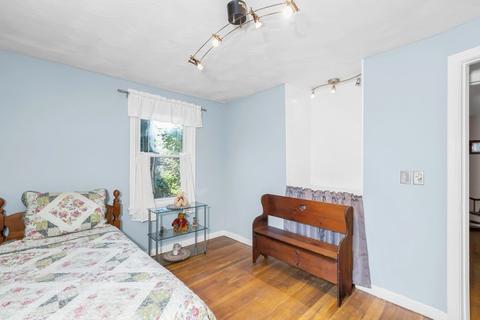 74 Bernard, Springfield, MA 01109 photo 13