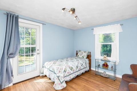 74 Bernard, Springfield, MA 01109 photo 12
