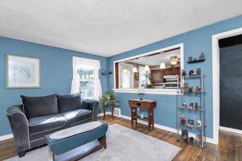 74 Bernard, Springfield, MA 01109 photo 10
