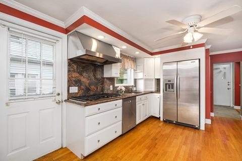 27 Sammet St, Everett, MA 02149 photo 6