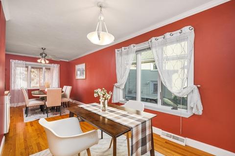 27 Sammet St, Everett, MA 02149 photo 4
