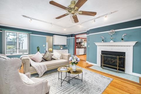27 Sammet St, Everett, MA 02149 photo 10