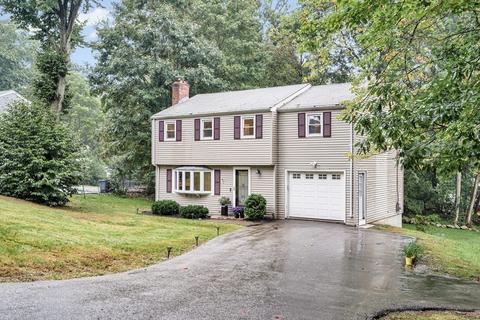 3 Fiske Ave, Upton, MA 01568 photo 1