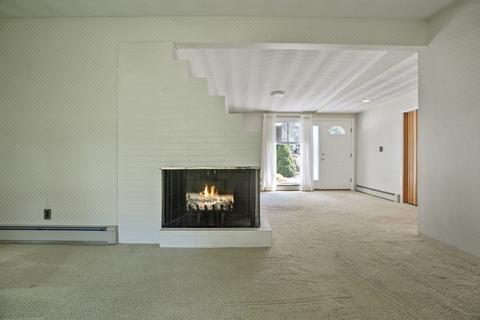 12 Doris Rd, Framingham, MA 01701 photo 14