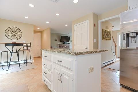 116 Eric Dr, Franklin, MA 02038 photo 8