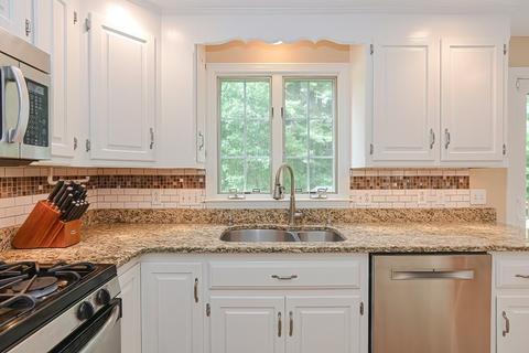 116 Eric Dr, Franklin, MA 02038 photo 4