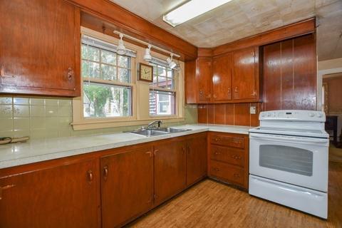 56 Hathaway St, Wareham, MA 02571 photo 12